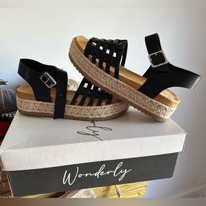 Waverly sandals from Belk. Brand new in box! Women’s size 6.